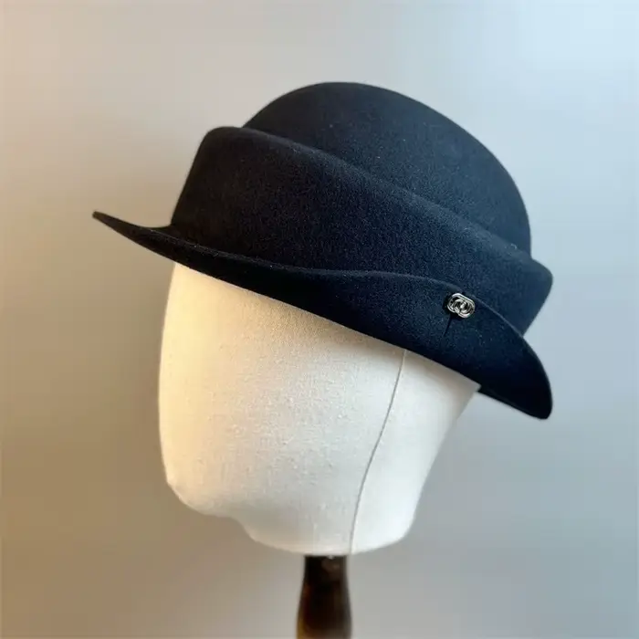 Chapeau en laine pour femmes