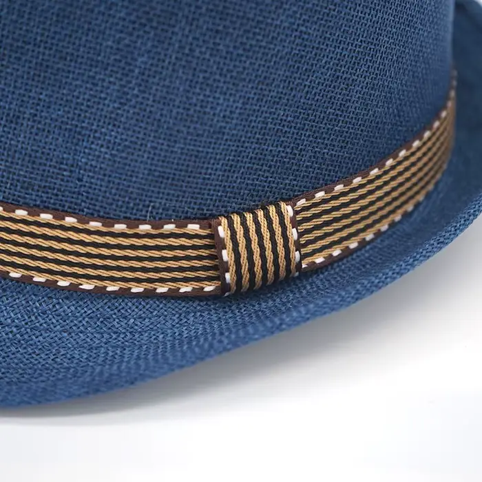 Chapeau de paille pour bébé