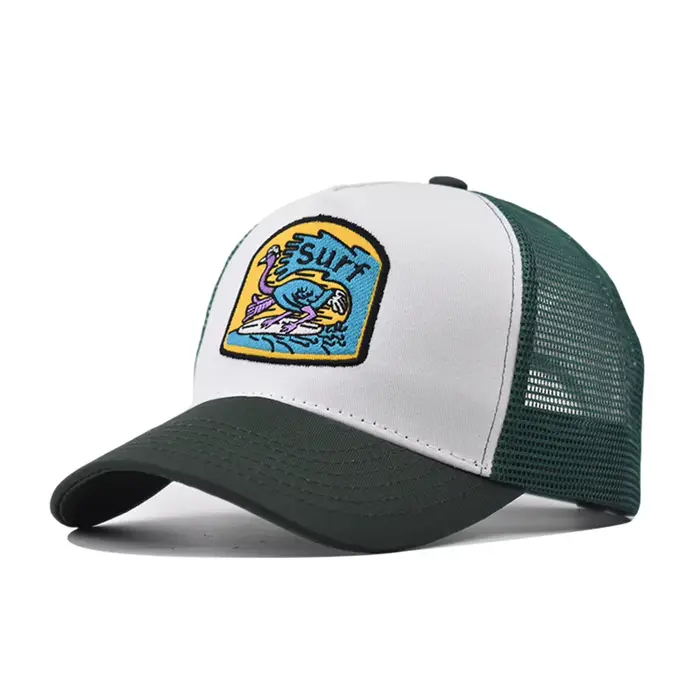 Casquettes de camionneur multicolores inspirées du surf