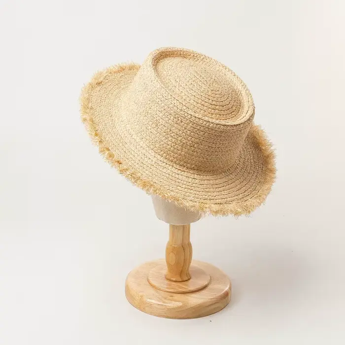 Chapeau de paille en raphia à bord large et franges pour enfants, idéal pour le printemps et l'été, 
