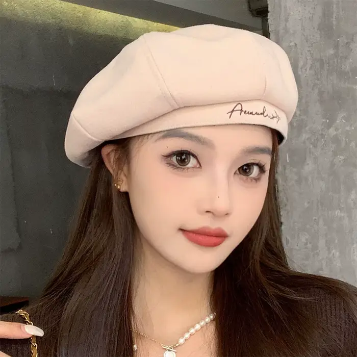 Béret avec lettres brodées pour femmes, chapeau d'automne et de printemps, couleur unie, casquettes 