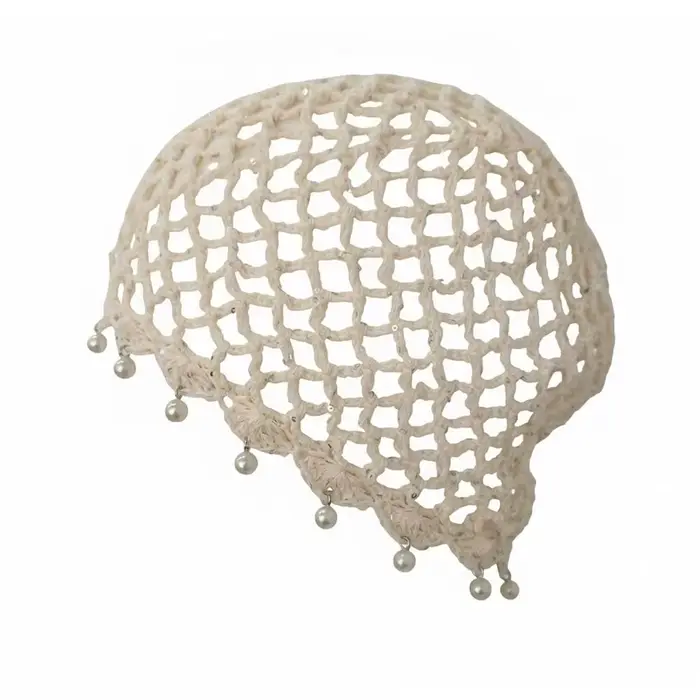 Bonnet tricoté ajouré décontracté avec perles et franges