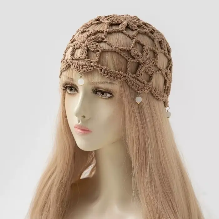 Bonnet fin tricoté à la main style bohème avec fleur au crochet, ajouré, accessoires vestimentaires 