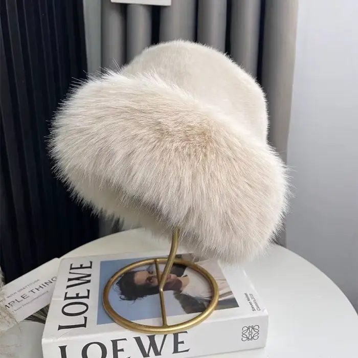 Chapeau de pêcheur en fourrure moelleuse pour femmes, casquette de Protection des oreilles en peluch