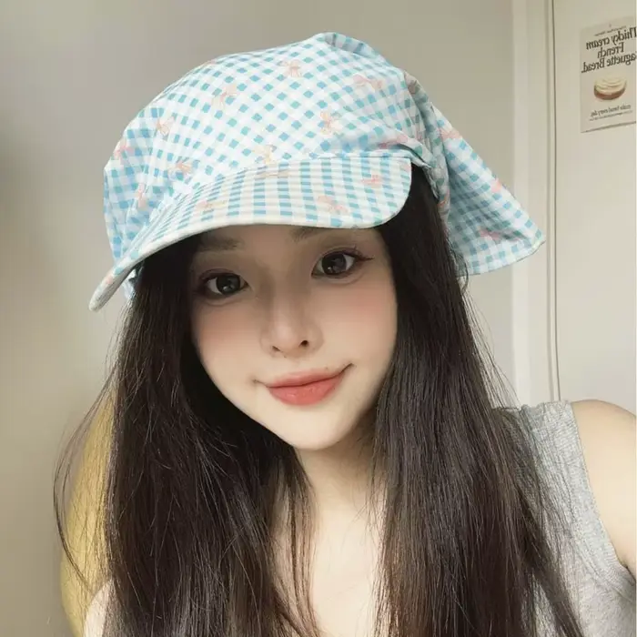 Casquette de baseball style rural avec foulard à carreaux et nœud