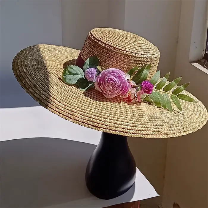 Chapeau de paille 100% avec fleurs artificielles