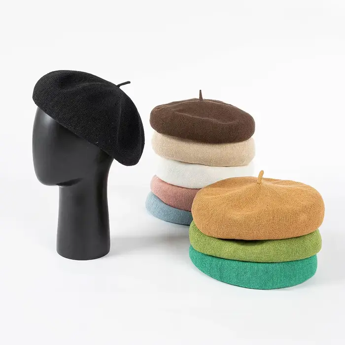 Béret en lin tricoté pour femmes