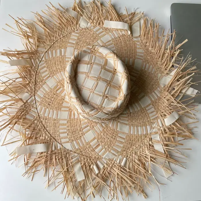 Chapeau de plage à grand bord pour femmes, en paille de raphia, bord de mer, voyage, vacances, visiè