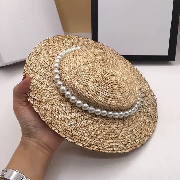 Chapeaux de paille à large bord pour dames