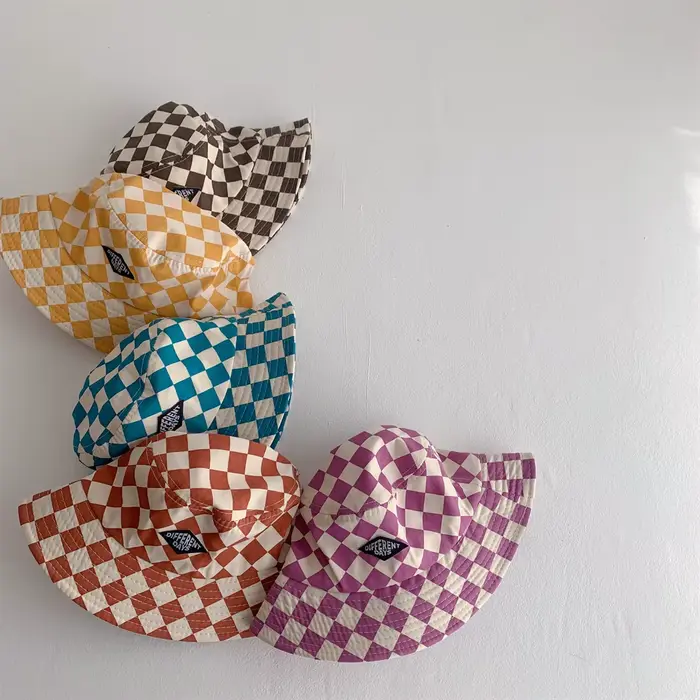Chapeau seau à motif damier pour enfants