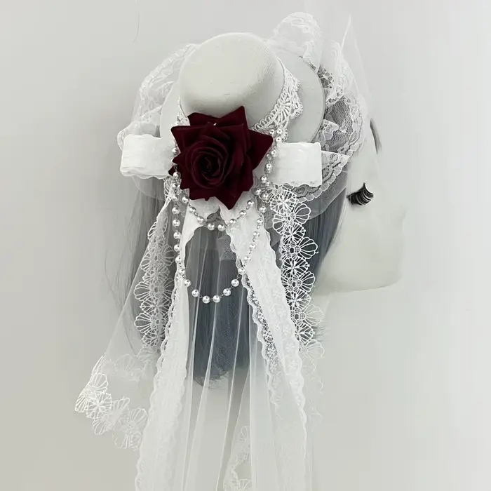 Mini chapeau gothique en forme de Rose