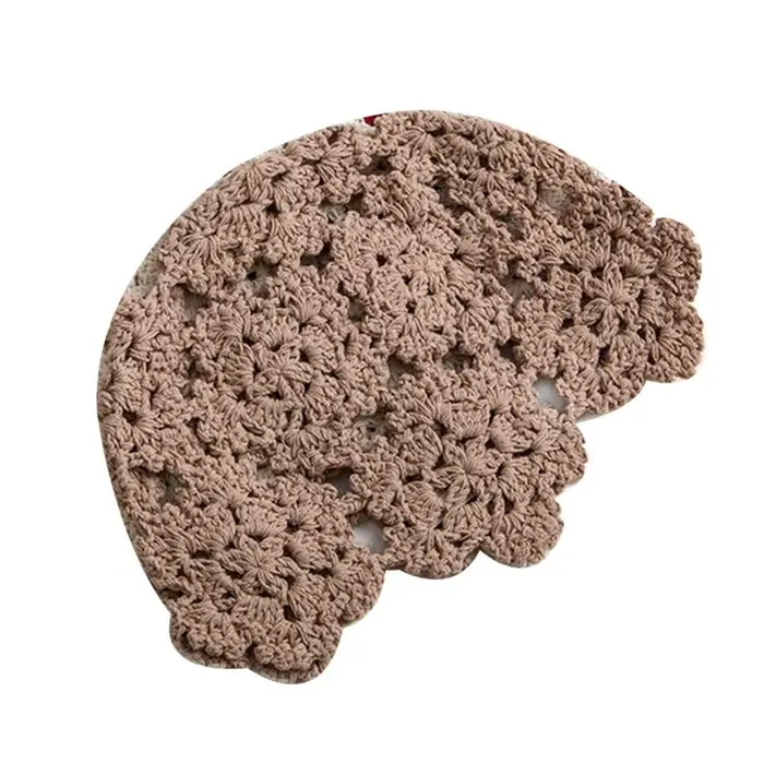 Chapeau respirant évidé avec des fleurs pour femmes, chapeau Skullies, casquette béret décontractée,