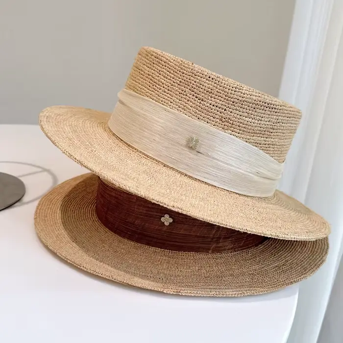 Chapeau de paille au crochet fait à la main en raphia de haute qualité