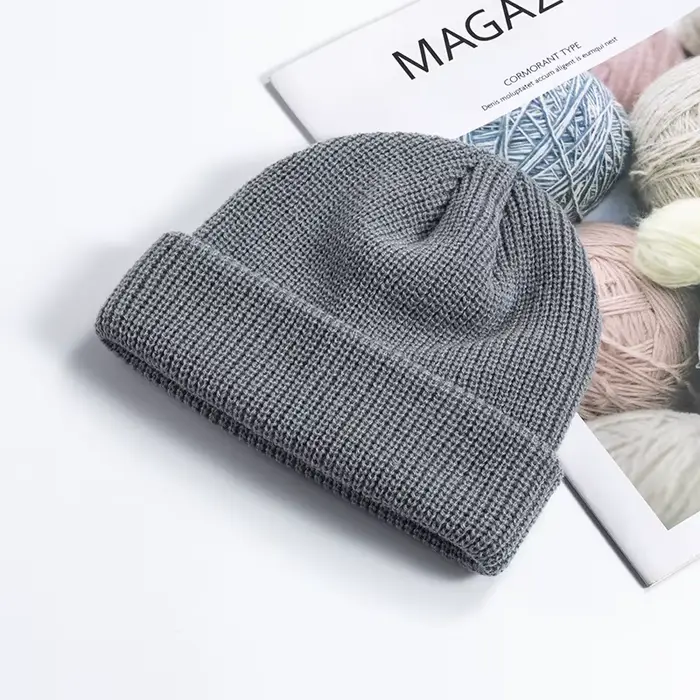 Bonnet uni en acrylique Y2K, 1 pièce, casquette de crâne chaude et extensible pour temps froid en pl