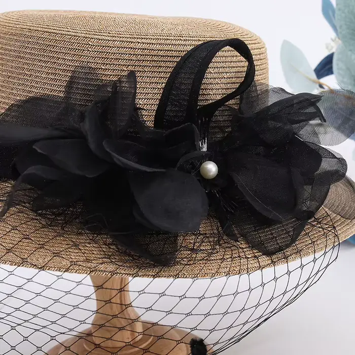 Chapeau de soleil en paille élégant style rétro avec filet anti-UV pour femme