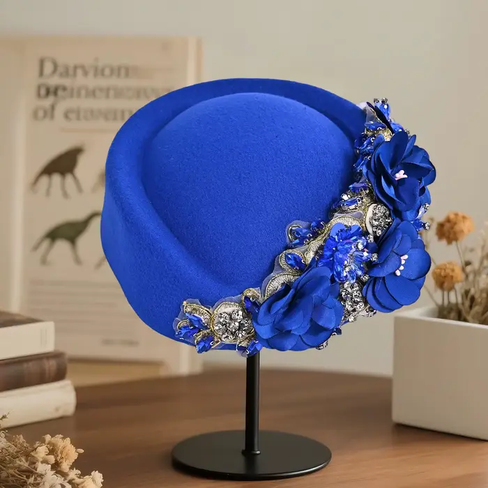 Élégant Vintage doux pilulier chapeau fleurs strass décor thé fête Fedoras