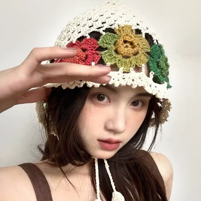 Bonnets en tricot amissié au crochet faits à la main pour femmes