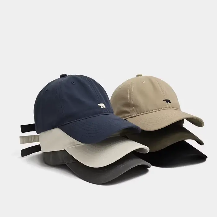 Casquette de baseball polyvalente d'été brodée d'un ours polaire avec une large visière pour un visage fin