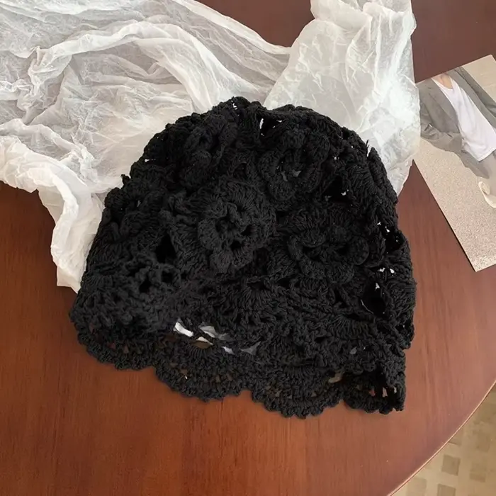 Bonnet tricoté style bohème avec fleur au crochet, fait main, style coréen, ajouré, fin, accessoire 