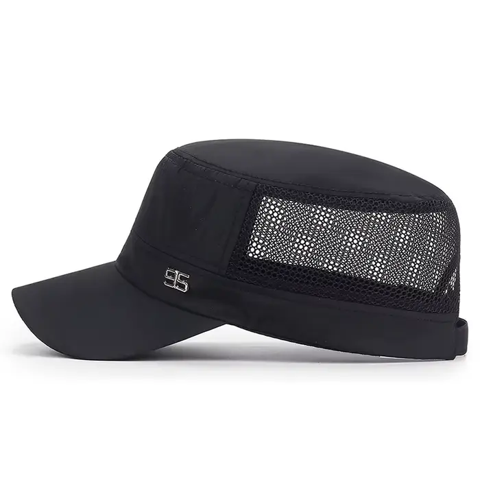 Casquette militaire à dessus plat