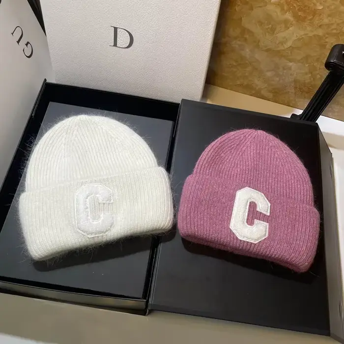 Mode C lettre lapin fourrure tricoté chapeau automne hiver garder au chaud bonnet pour l'extérieur épaissir