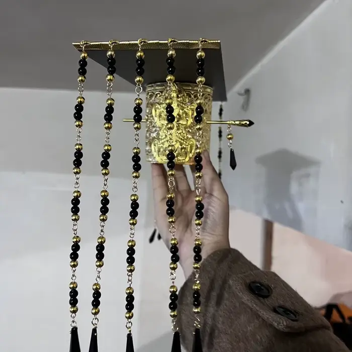 Chapeau de style rétro pour empereurs et empresses