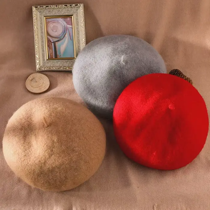 Béret en laine pour femmes