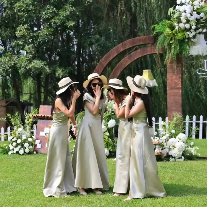 Chapeaux de mariage pour invités et fêtes de paille rayé pour femmes et hommes occasions spéciales mariage fiançailles anniversaire retraite camping plage