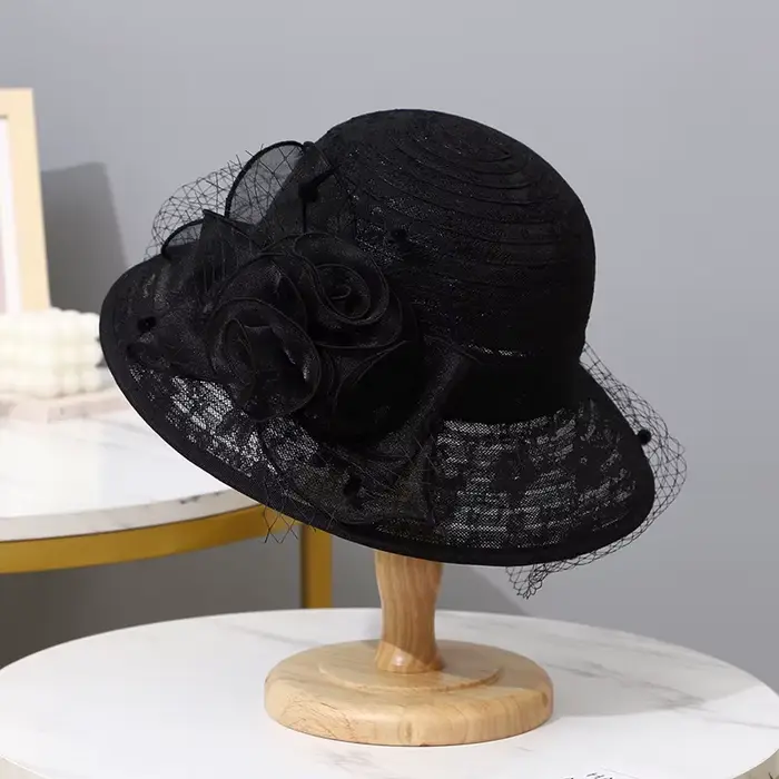 Chapeaux Bob en Dentelle Française Hepburn pour Femme