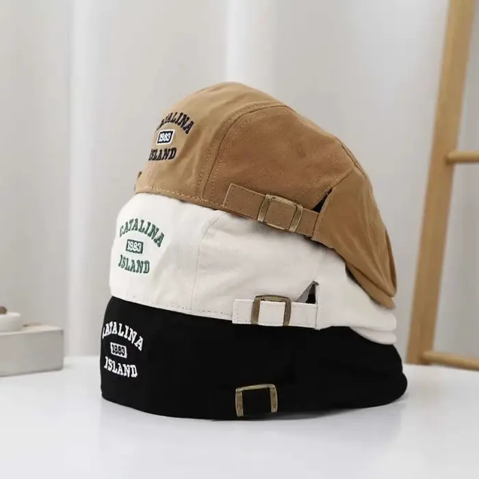 Nouveau Béret Y2K en Coton Brodé de Lettres