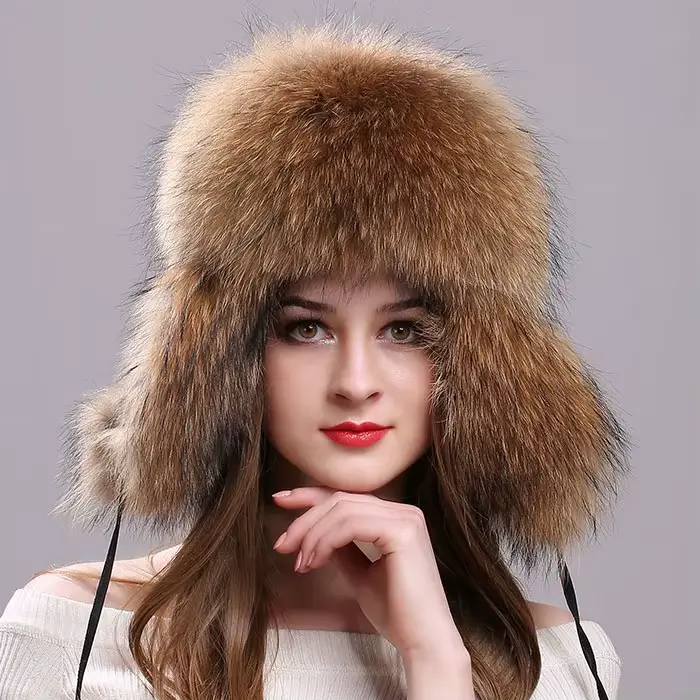 Chapeau de fourrure pour femmes fourrure de raton laveur naturel fourrure de renard russe Ushanka au