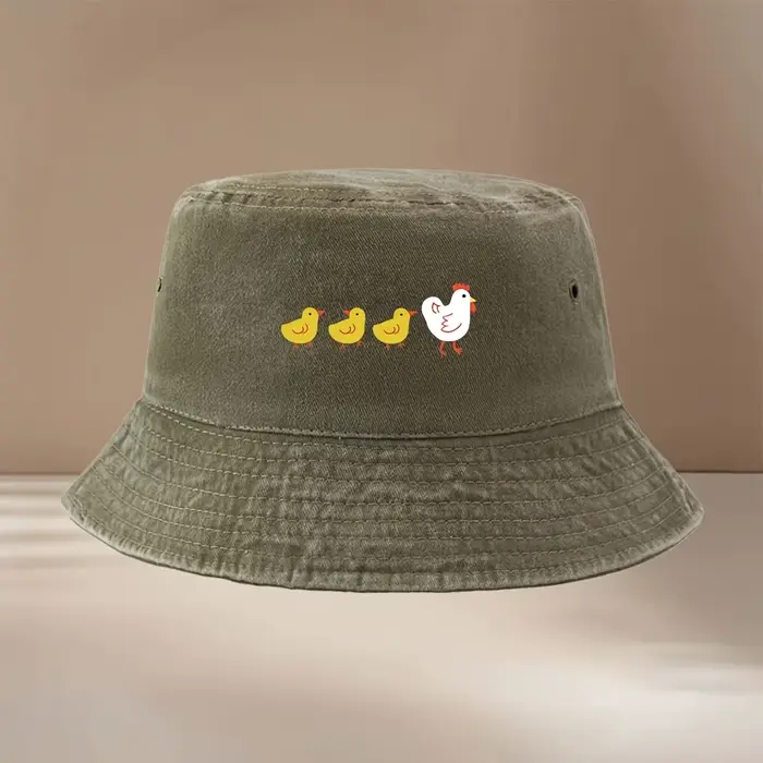 Chapeau de pêcheur avec motif poule et poussin