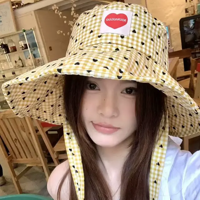 Chapeau de pêcheur à carreaux polyester pour femme protection solaire plage voyage pliable avec lacets multifonctionnel élégant et confortable