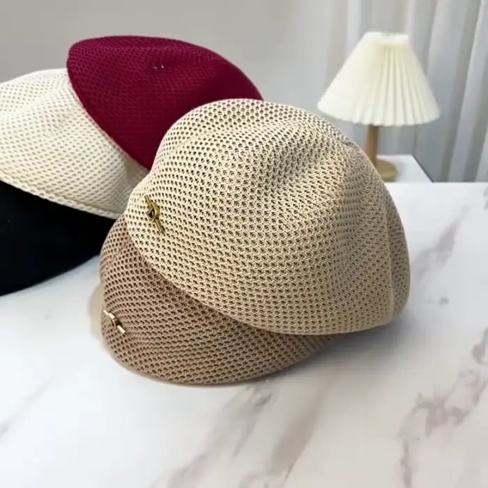 Béret fin respirant et réversible pour femme