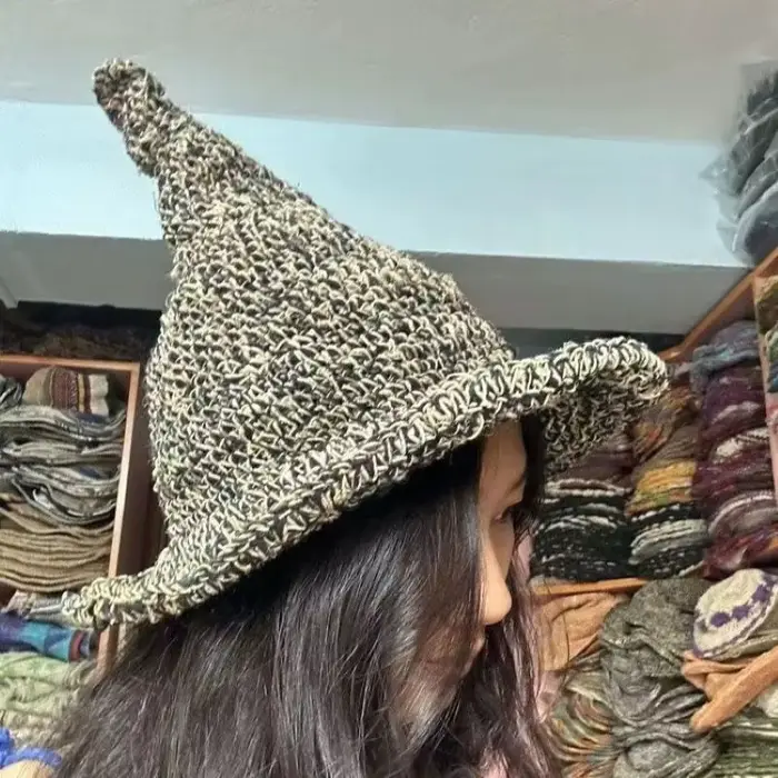 Chapeau de soleil népalais fait main en paille arc-en-ciel coloré en acétate style sorcière pour femmes occasions estivales vacances plage festival