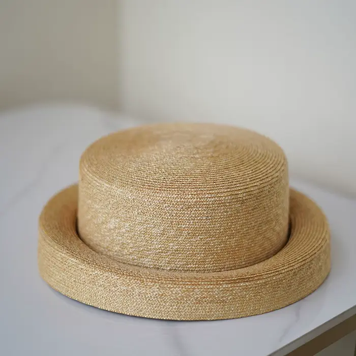 Chapeau d'été en paille pour femmes, fait à la main, avec nœud papillon en ruban, pour la plage