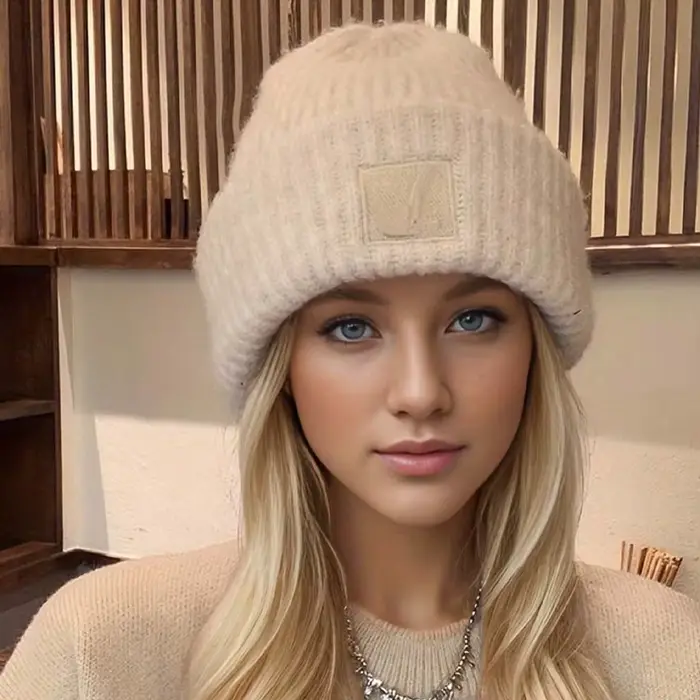 Chapeau tricoté épais pour femmes